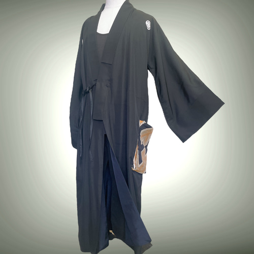 着物リメイク 男性用ポケット付き上着（兜文入り）