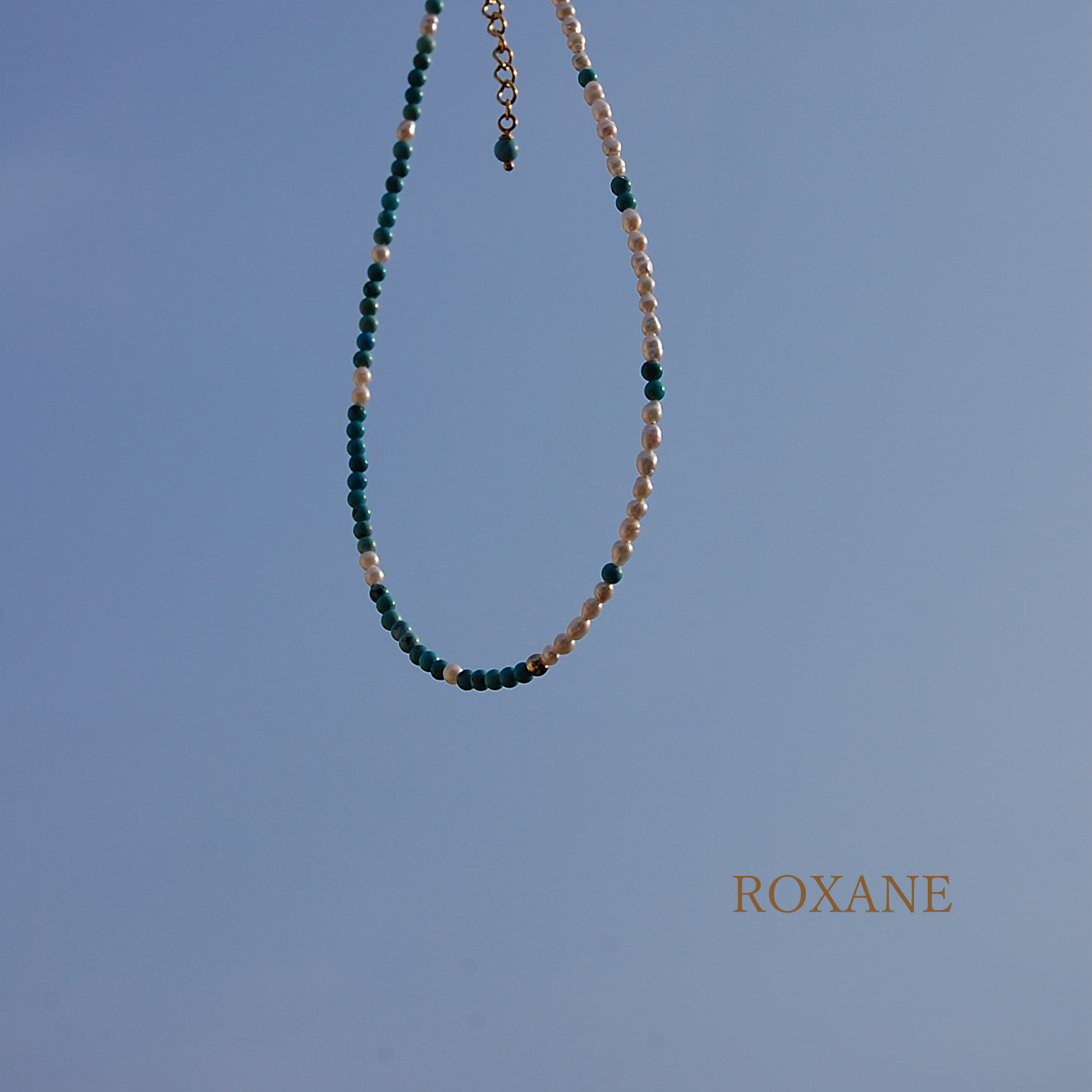 【夏ノ空】　天然ターコイズ×淡水パール　２連ブレスレット　(金属アレルギー対応)