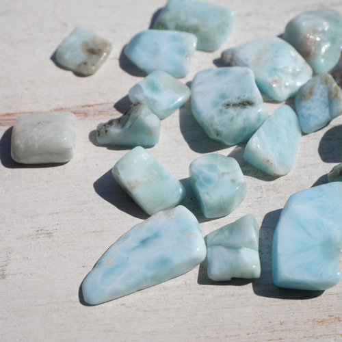 天然石ラリマー約8g分詰合せ(ドミニカ共和国産)約6～16mmさざれ石穴