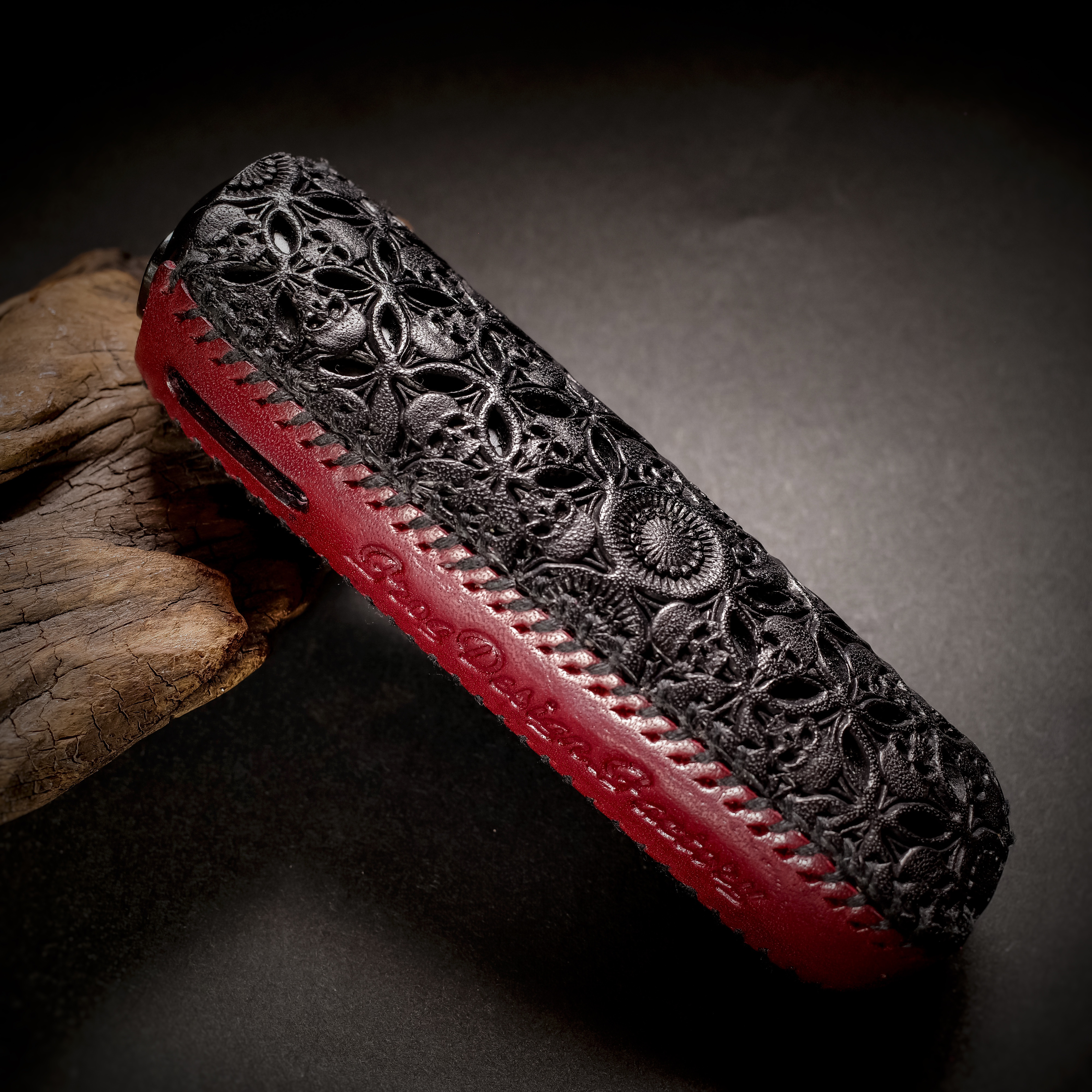 【PloomAURA】プルームオーラ 本革製カバー〝髑髏 結〟漆黒×臙脂