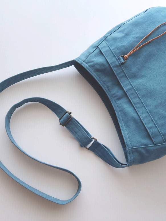 11号帆布 Sサイズのショルダー(空色)　 両側外ポケット肩ひも調節サコッシュ 8枚目の画像