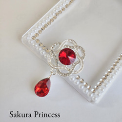 【推し活に♡】大人プリンセス☆キラキラ揺れるビジュー×パールのデコレーションケース／レッド 2枚目の画像