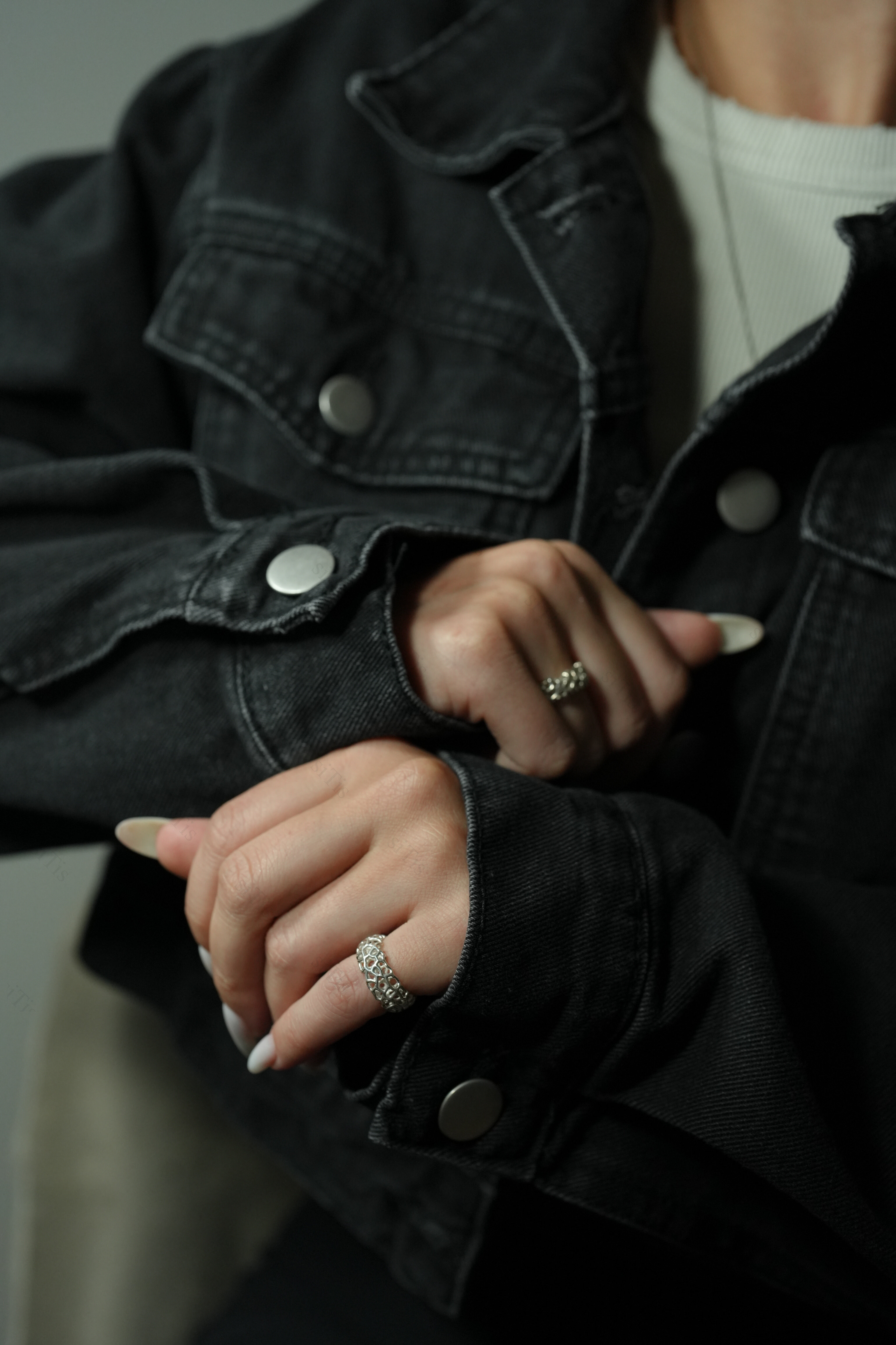 ハンドメイドのシルバーリング  Rhizoma（リゾーマ）