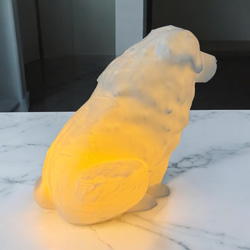 グレートピレニーズ　光るインテリアオブジェ 明滅式LEDキャンドルライト 電池式　軽量樹脂製 5枚目の画像