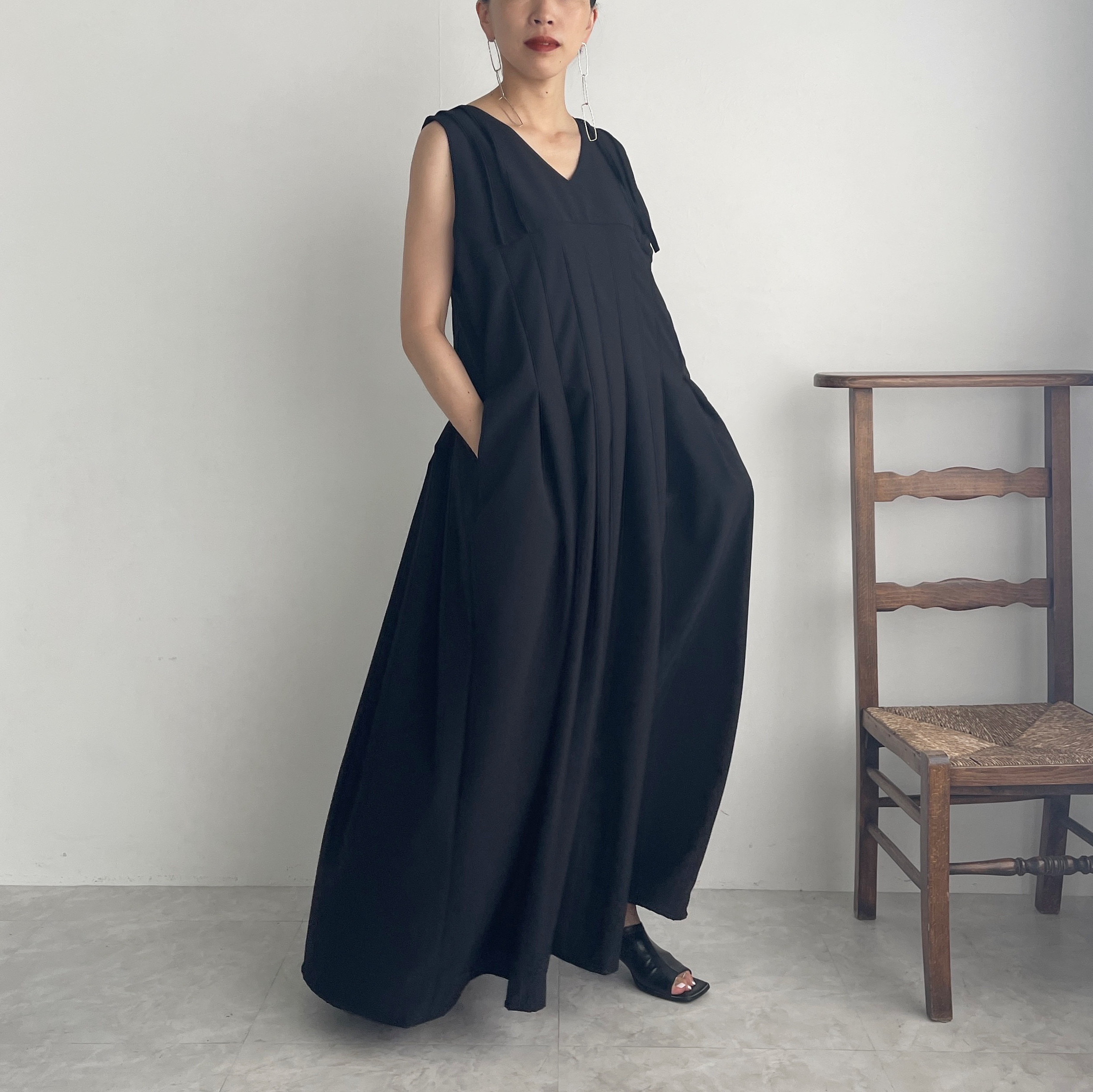 2wayスリーブ・2wayネックプリーツドレス(black・L size)