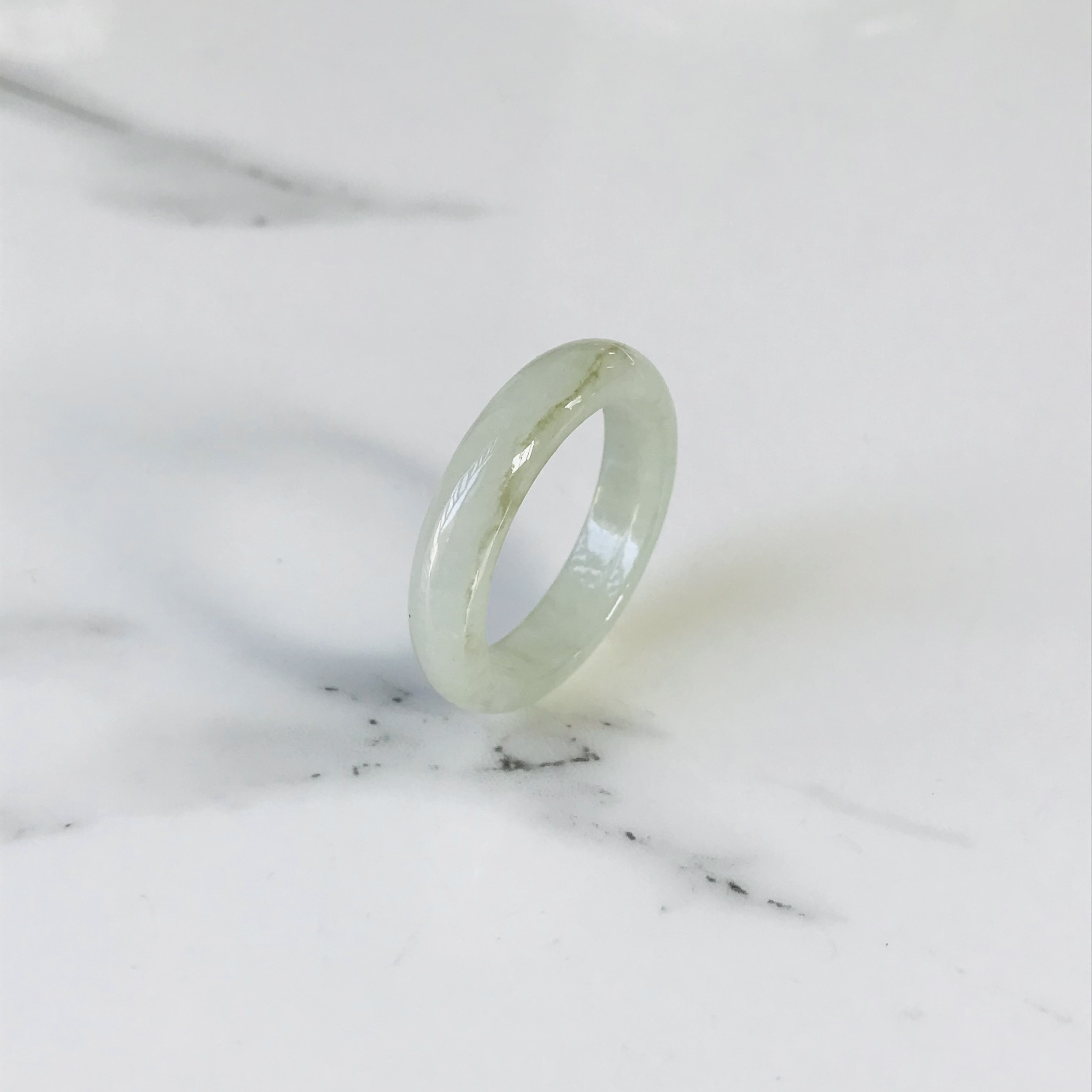 [R300-0146］ ジェイド　JADE ヒスイ　本翡翠　くりぬき　リング　天然石　ミャンマー産　22.5号　指輪