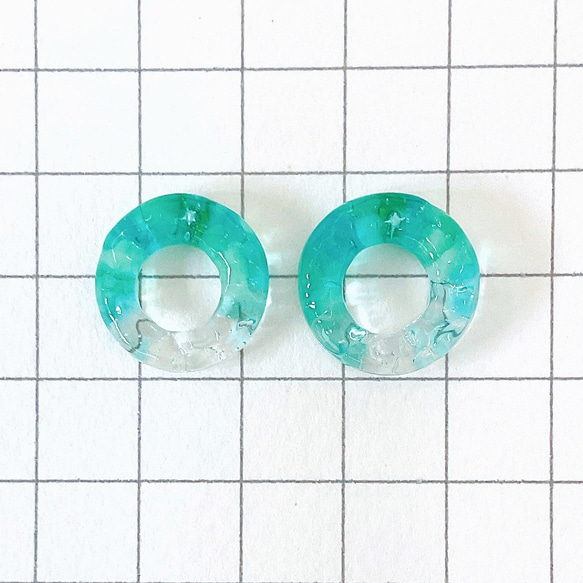 石垣島のガラスピアス　波間　2507-02 4枚目の画像