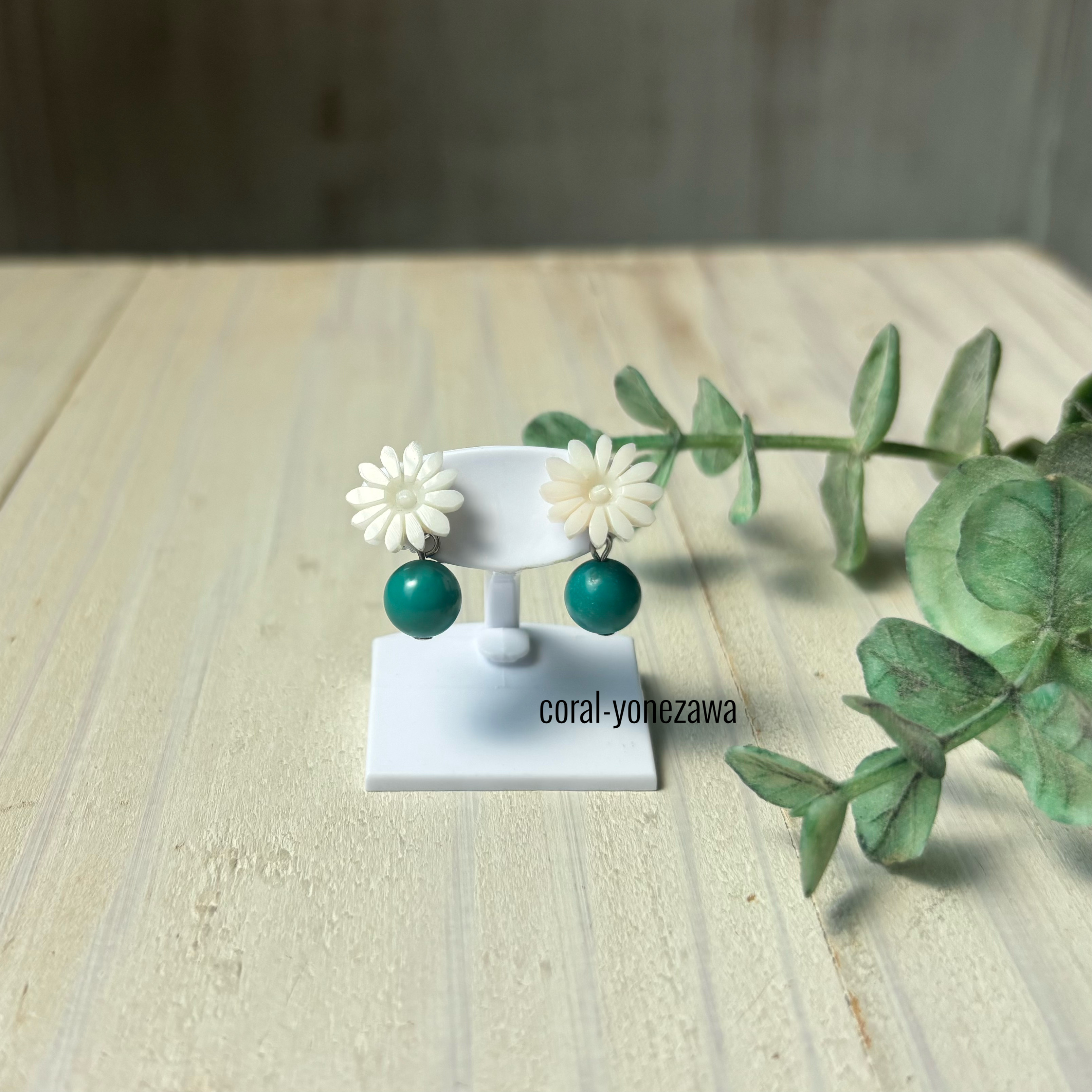 珊瑚フラワーフォルム＆ターコイズピアス