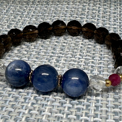 Triéclat＊カイヤナイト×K18＊上質ブレスレット Triéclatシリーズ＊カイヤナイトとK18輝く静寂の彩り