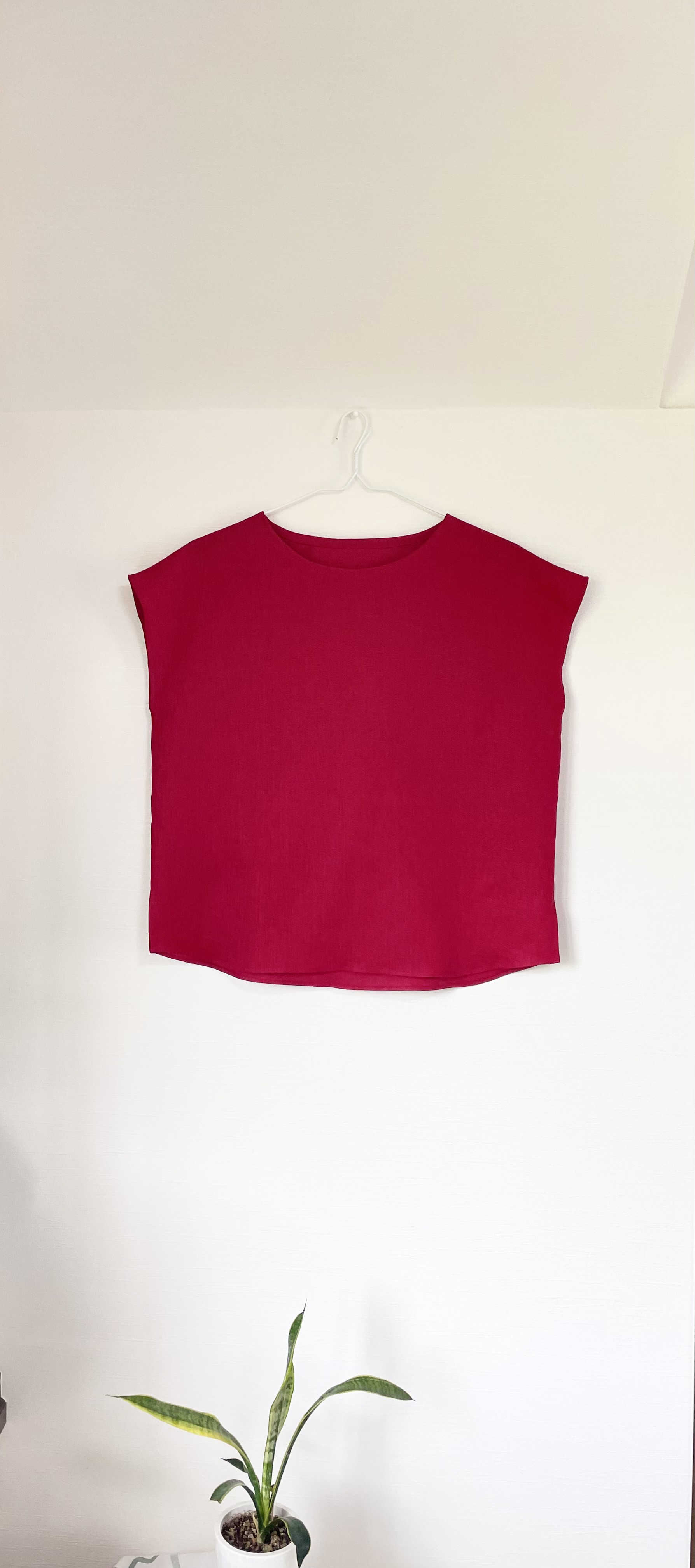 再販❣️リネンサラッと一枚❣️フレンチスリーブのブラウス赤とマスタードと❣️黒