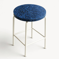 ☆お安くなりました☆【一点モノ】廃プラスチックのスツール｜アップ