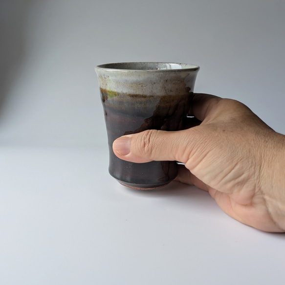 掛け分けのフリーカップ　【手仕事　民藝　和　陶器】 2枚目の画像
