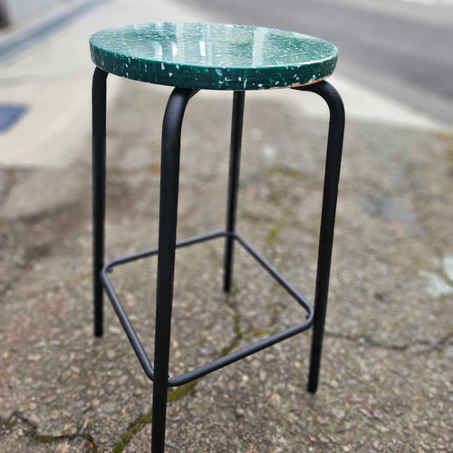 upcycle　屋久杉のスツール　アップサイクル　リメイク品　一点もの upcycle 屋久杉のスツール アップサイクル リメイク品 一点もの