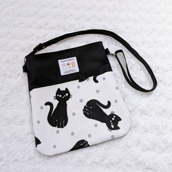 Ursula様　サコッシュ　ハンドメイド　猫柄 Ursula様 サコッシュ ハンドメイド 猫柄 （プロペラネコ）