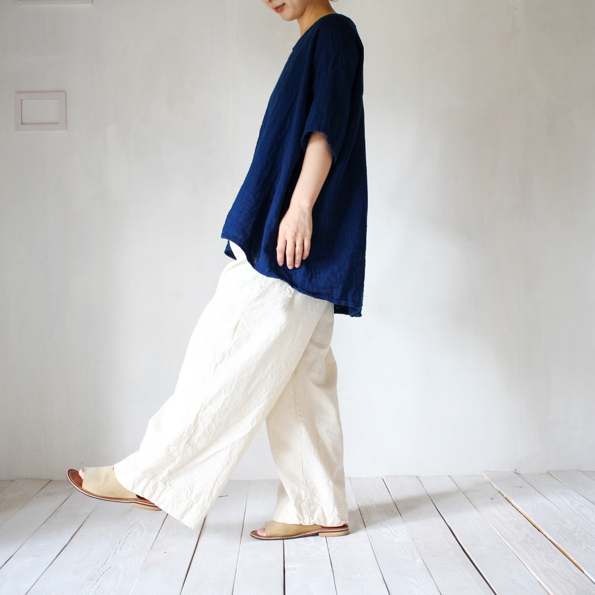 saji straight easypants / kinari