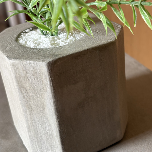 モルタル鉢×フェイクグリーン｜八角形 ローズマリー風 一輪挿し・花瓶