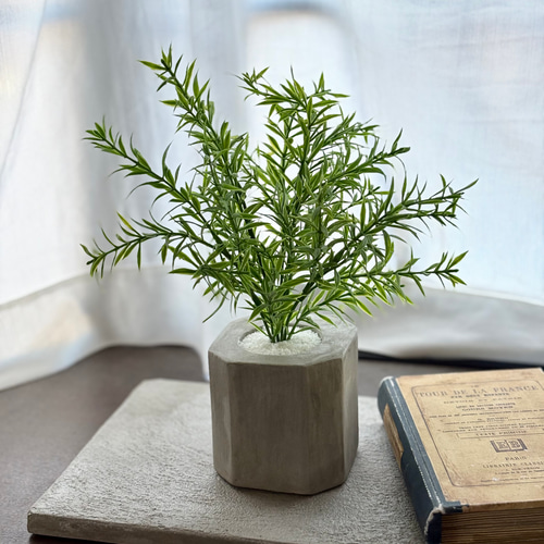 モルタル鉢×フェイクグリーン｜八角形 ローズマリー風 一輪挿し・花瓶