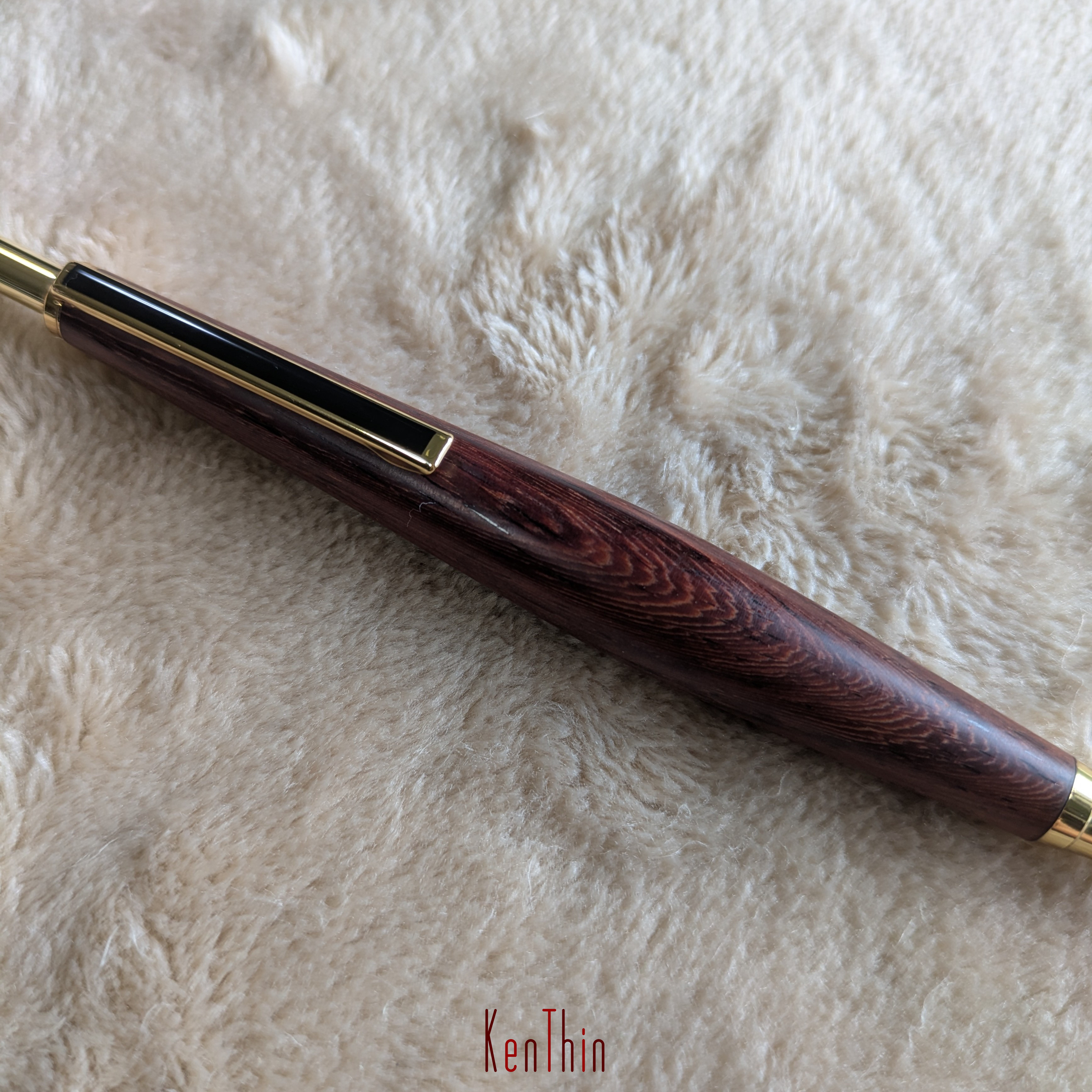 ▪️スリムドロップ銘木シャープペンシル▪️ マダガスカルローズウッド ノック式　··・送料無料・··