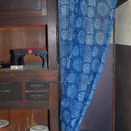 インド藍染めのれん85㎝✖️150㎝ インド藍染めのれん85㎝✖️150㎝ 藍