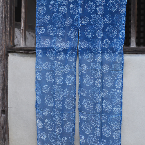 のれん☆インド綿☆藍染め風☆「コタドリアインディゴ フラワー85