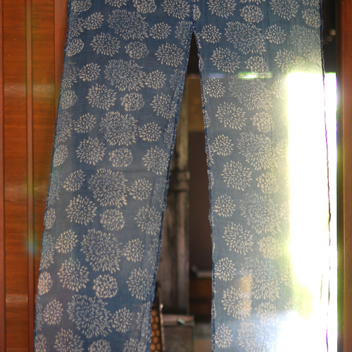 のれん☆インド綿☆藍染め風☆「コタドリアインディゴ フラワー85