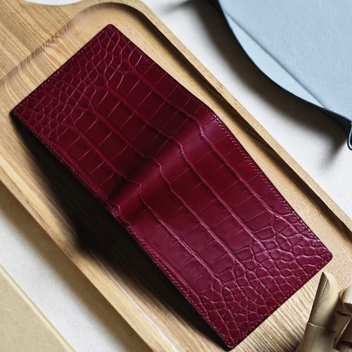 ワニ革手縫ウォレット ワニ革使用2つ折り財布 手縫い商品 二つ折り財布 TOKYO BESPOKE