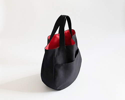 大人のブラック×レッドバッグ｜A4対応 トートバッグ 外ポケット付き