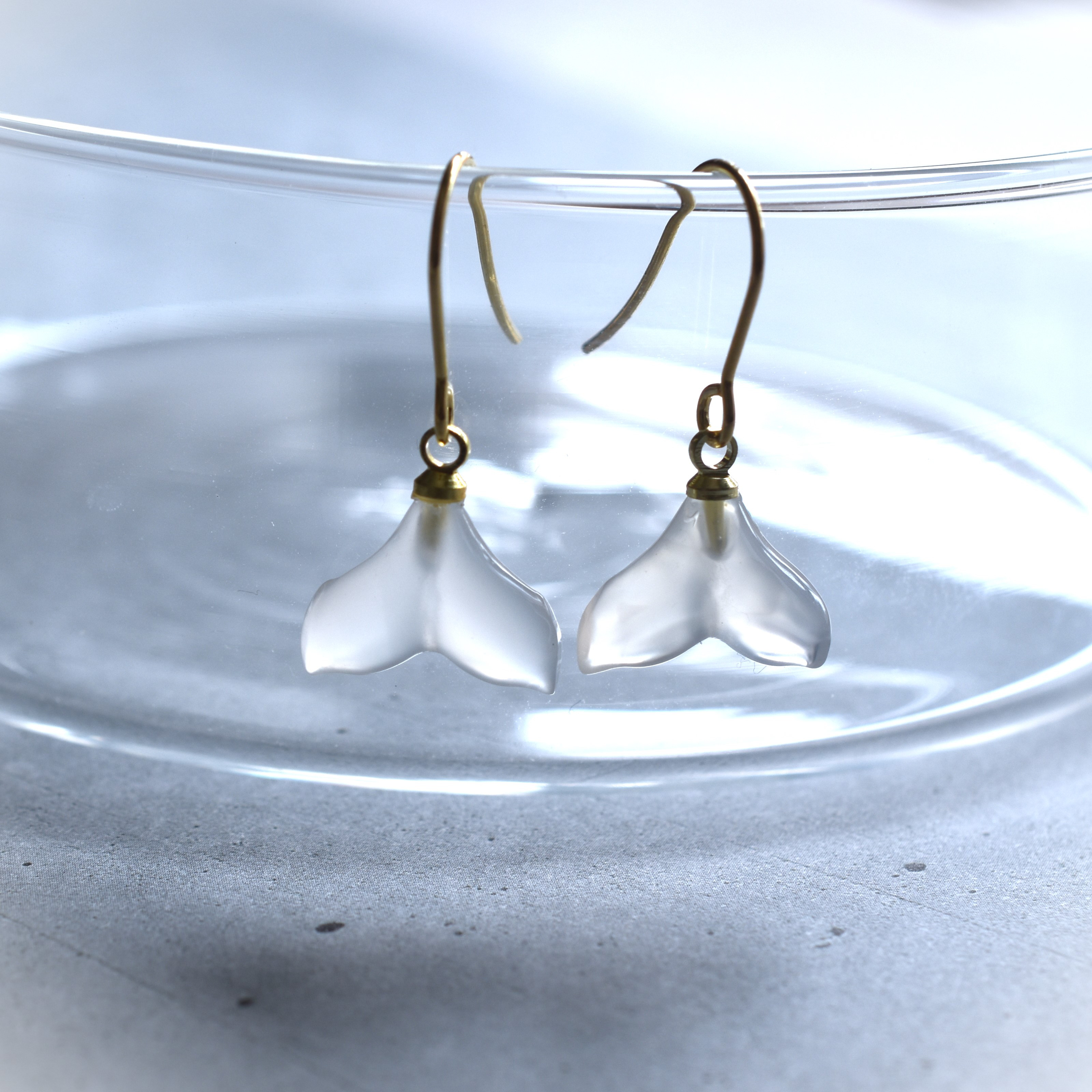 夏の新作【ハワイの白鯨】ホエールテール ホワイトカルセドニー