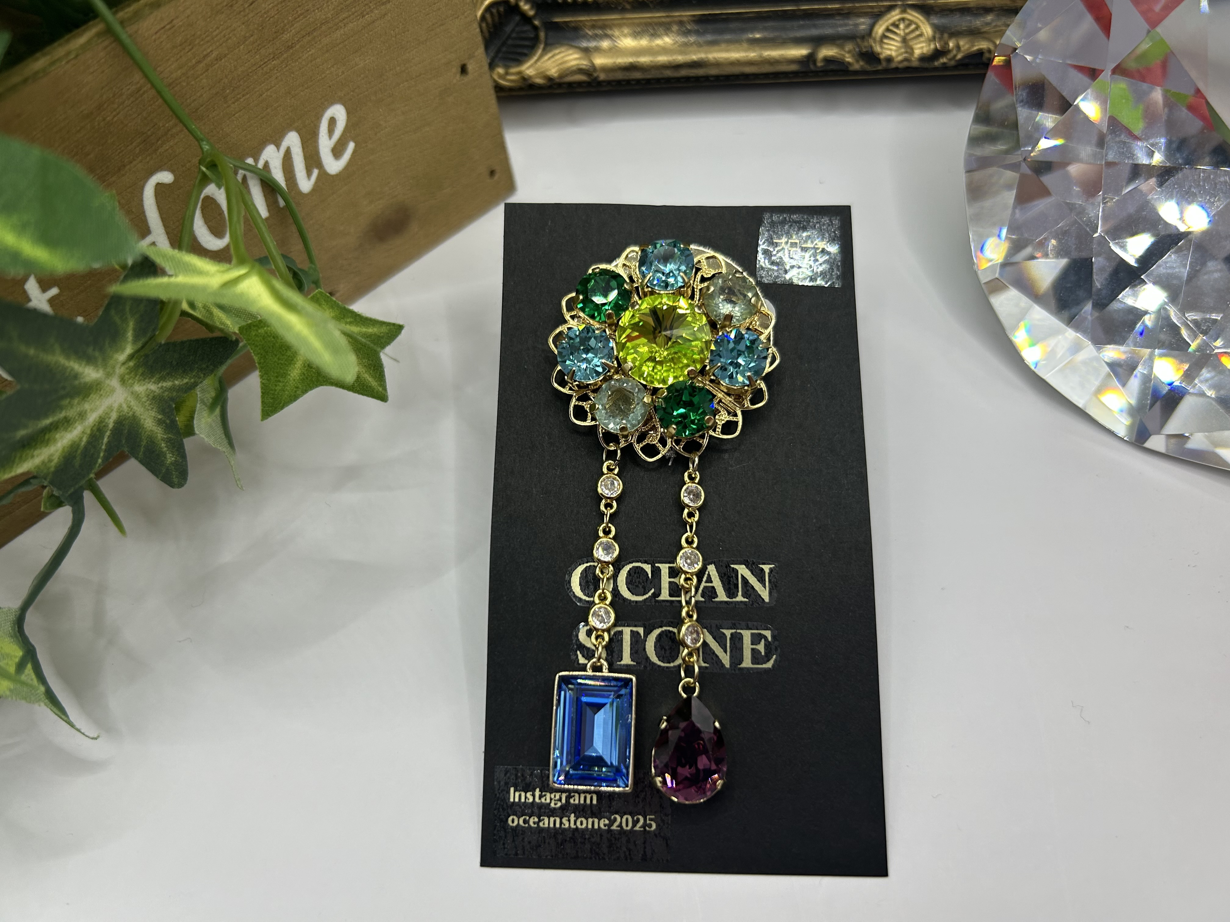 水色✖️グリーンフラワーブローチ（ゴールド）OCEAN STONE
