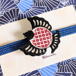 期間限定SALE!】モダンな福良雀（帯留）ふくら雀 鹿の子柄 黒✕赤