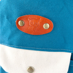 長財布ok⭐︎空色＋生成り帆布の猫boxerボディバッグ 4枚目の画像