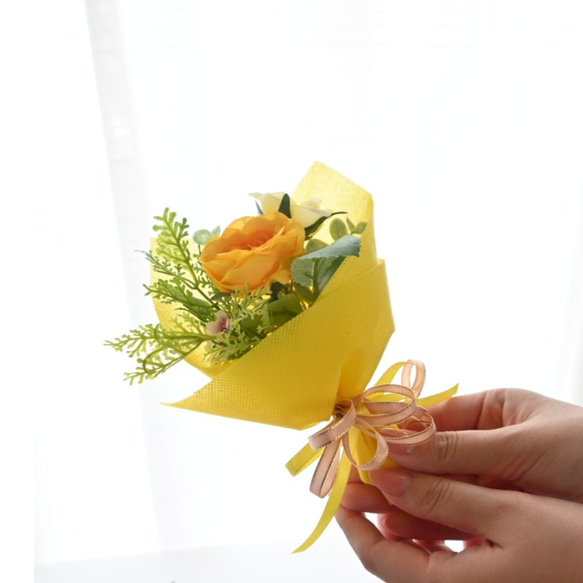造花のミニ花束【1個からOK】 ミニブーケ  造花の花束 花束 卒業式 結婚式 パーティー  プチギフト No.1 2枚目の画像