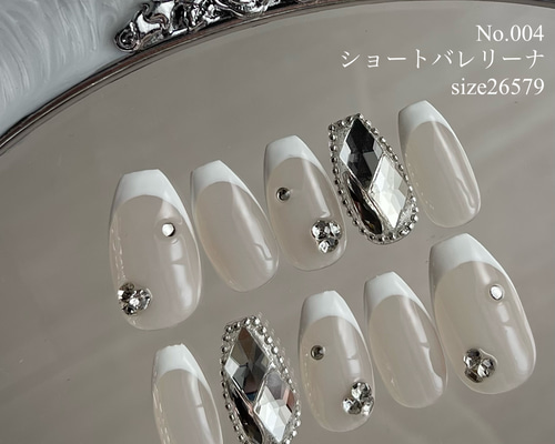 ネイルチップ 量産型 韓国 薔薇ネイル フレンチネイル 白ネイル ちゅるんネイル ネイルチップ 量産型 韓国 薔薇ネイル フレンチネイル 白ネイル ちゅる