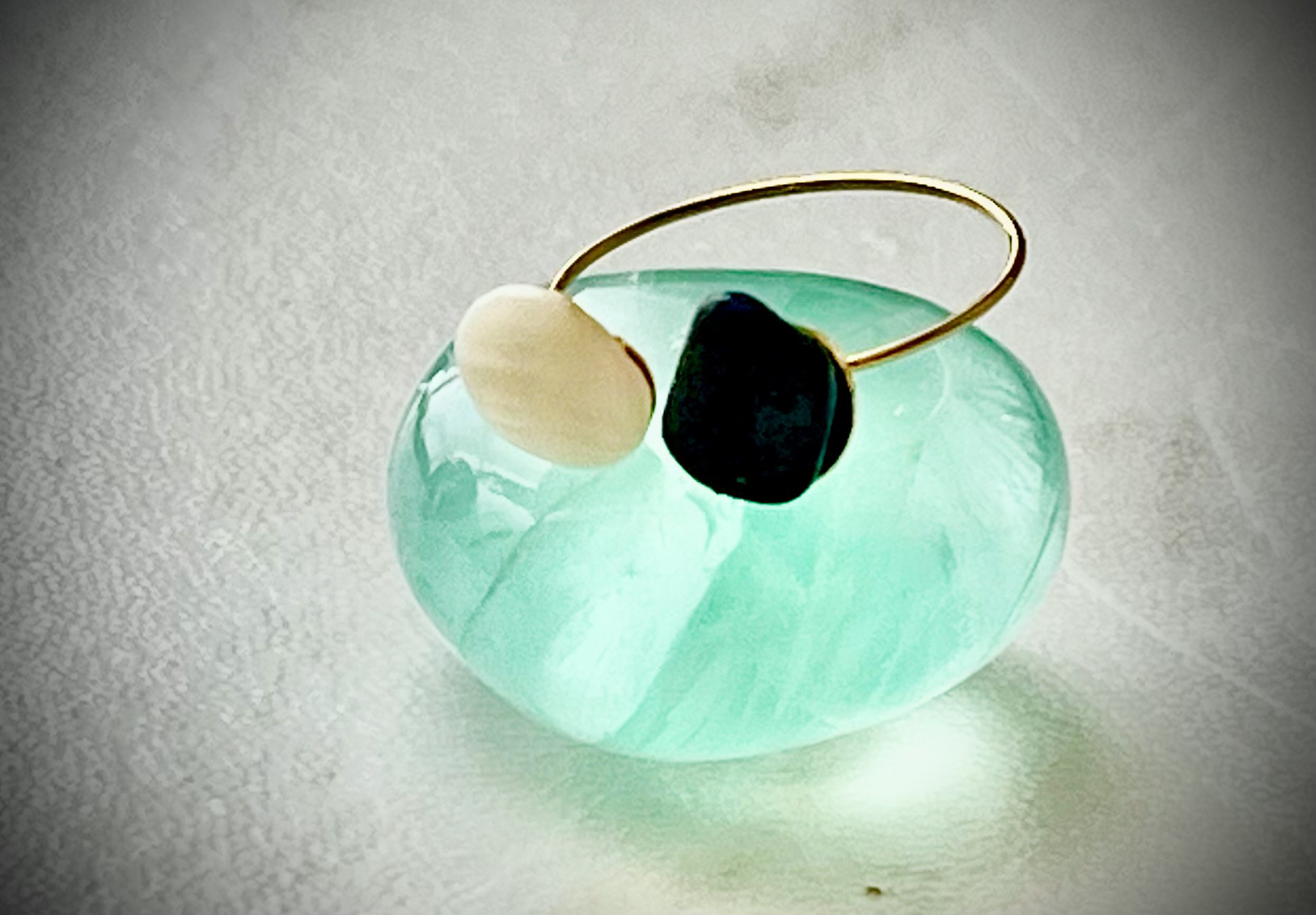 フリーサイズ希少原石指輪