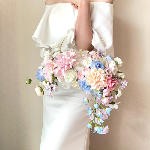 〈アーティフィシャルフラワー〉胡蝶蘭ブーケ 胡蝶蘭（コチョウラン）のキャスケードブーケ【アーティ