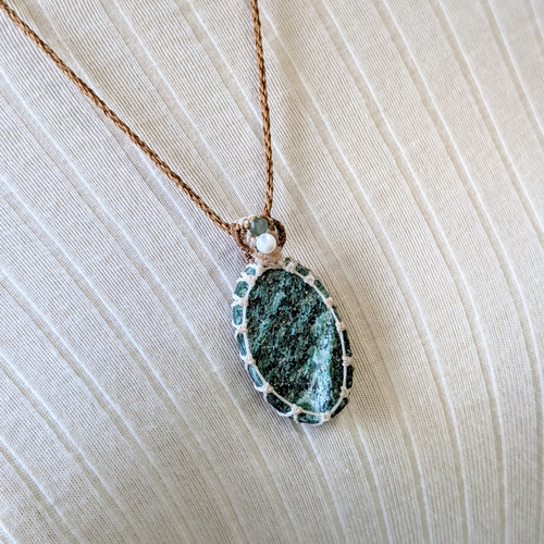 ☆グリーンアベンチュリンDruzy・アベンチュリン☆マクラメ編み