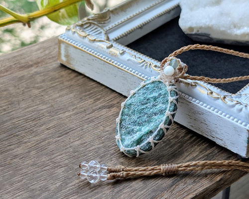 ☆グリーンアベンチュリンDruzy・アベンチュリン☆マクラメ編み