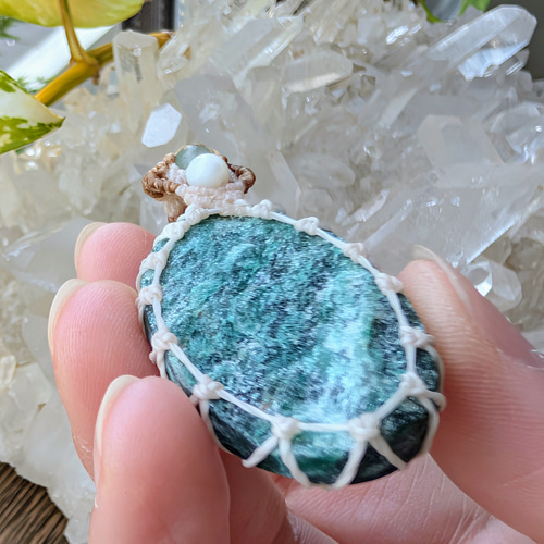 ☆グリーンアベンチュリンDruzy・アベンチュリン☆マクラメ編み