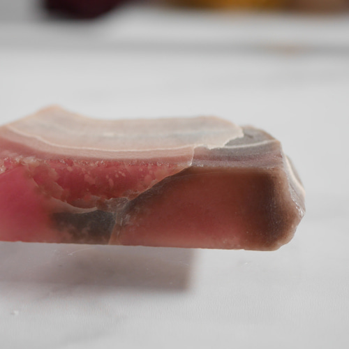 希少石】ロードクロサイト インカローズ 北海道 稲倉石鉱山 原石 磨き