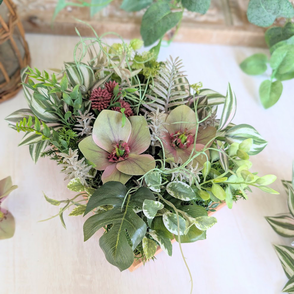【SALE】ウォールグリーンアレンジメント（クリスマスローズ）　A-53