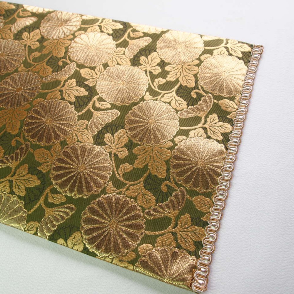 ランチョンマット（経机敷き）テーブルランナー　ーブルクロスに利用可能　大菊緑