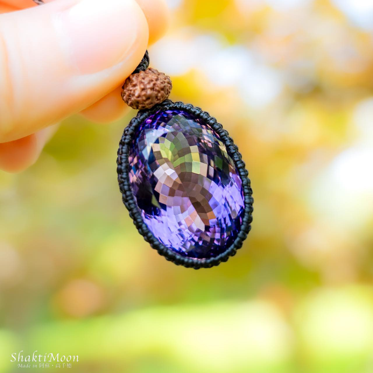 超レア希少！特大！37ctUP 愛と癒しを纏う、ジェムクラスの輝き！ プレミアムカットアメジストと9 面ルドラクシャ