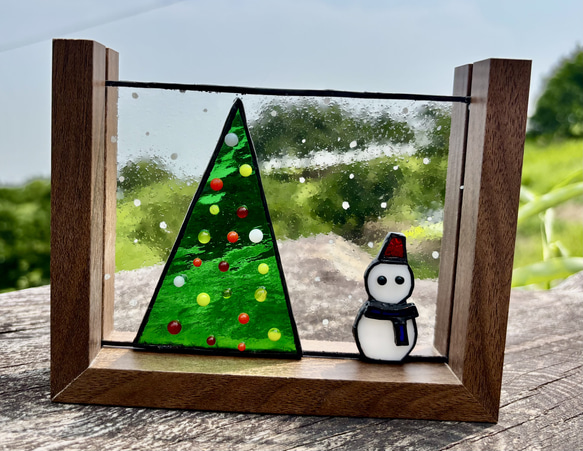 クリスマスのステンドグラス ヒュージンググラス クリスマスツリーと