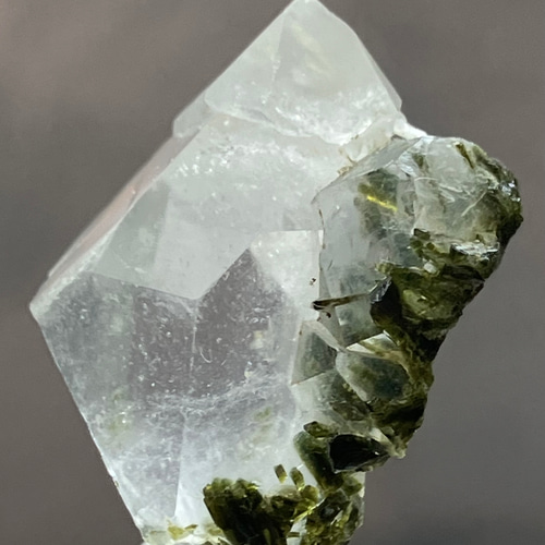 水草 涼 エピドートinクォーツ ⑥ 緑簾石入り水晶 Epidote in Quartz