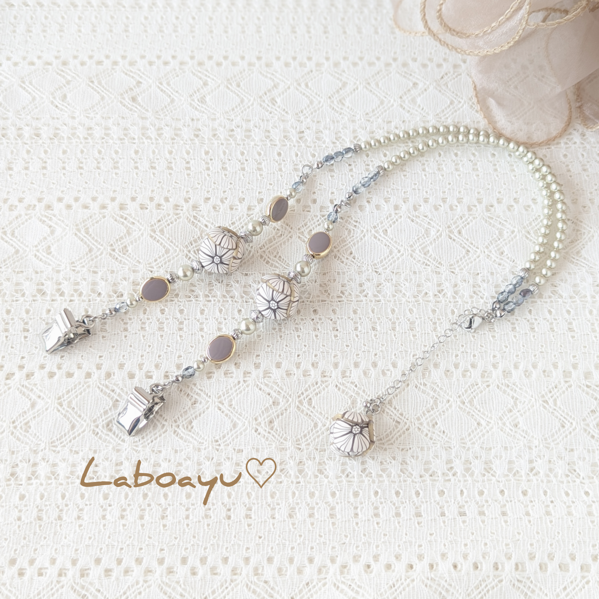 エプロンクリップ〈オフWhiteなお花・盛り〉