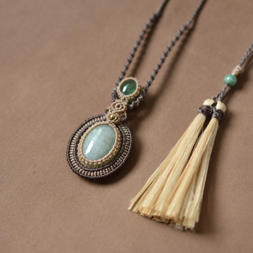 翡翠と栃木県産精麻のマクラメネックレス ネックレス