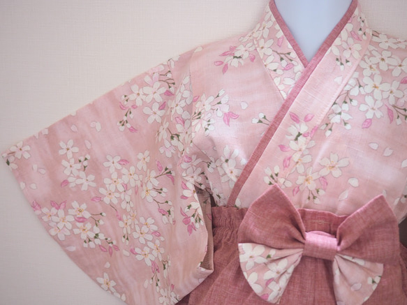 やさしい桜色のベビー袴☆０〜３歳☆お食い初め☆初節句☆ひな祭り☆こどもの日 4枚目の画像