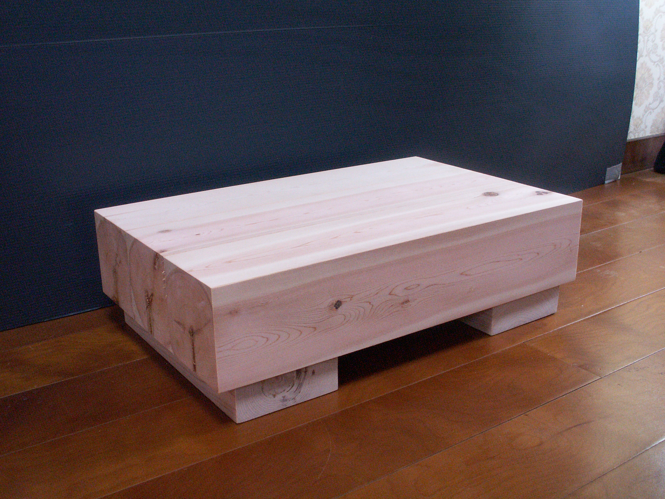 ●国産ヒノキ　木製　頑丈なローテーブル　飾り台　踏み台　観葉植物ラック　盆栽台　ベンチ　サイズオーダー可　K435