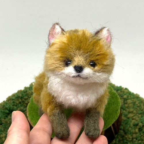 ◇もふもふ 手乗り 子狐 キツネ 【羊毛フェルト人形】// 羊毛フェルト