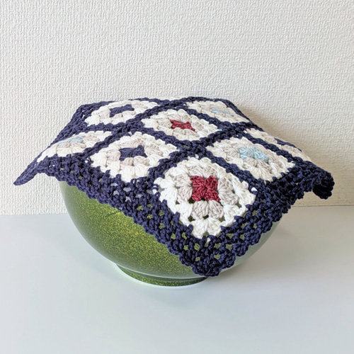 グラニースクエア　マルチカバー マルチカバー(小) かぎ針編み グラニースクエア レッド